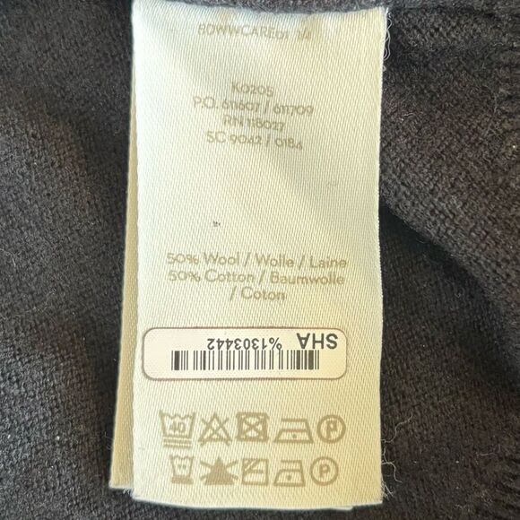 Pair of Boden Antonia Puff Sleeve Sweater Jumper Set of Two Black Cream Basics - Picture 7 of 15